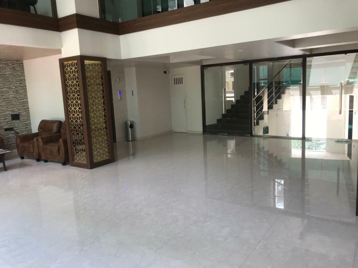Kyriad Hotel Solapur By Othpl Exterior foto