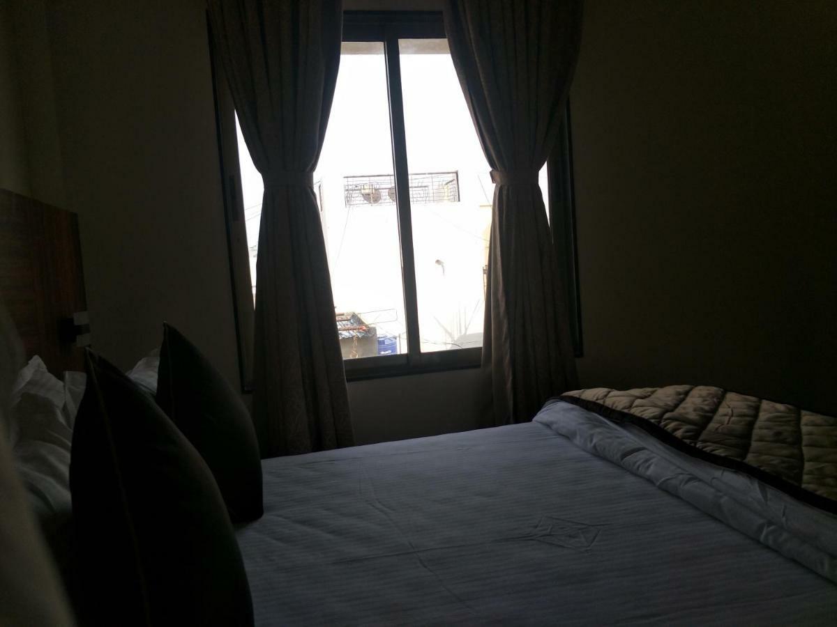Kyriad Hotel Solapur By Othpl Exterior foto